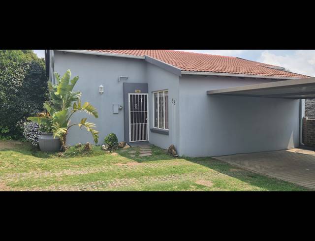 3 BEDROOM TOWNHOUSE FOR SALE IN EDEN GLEN